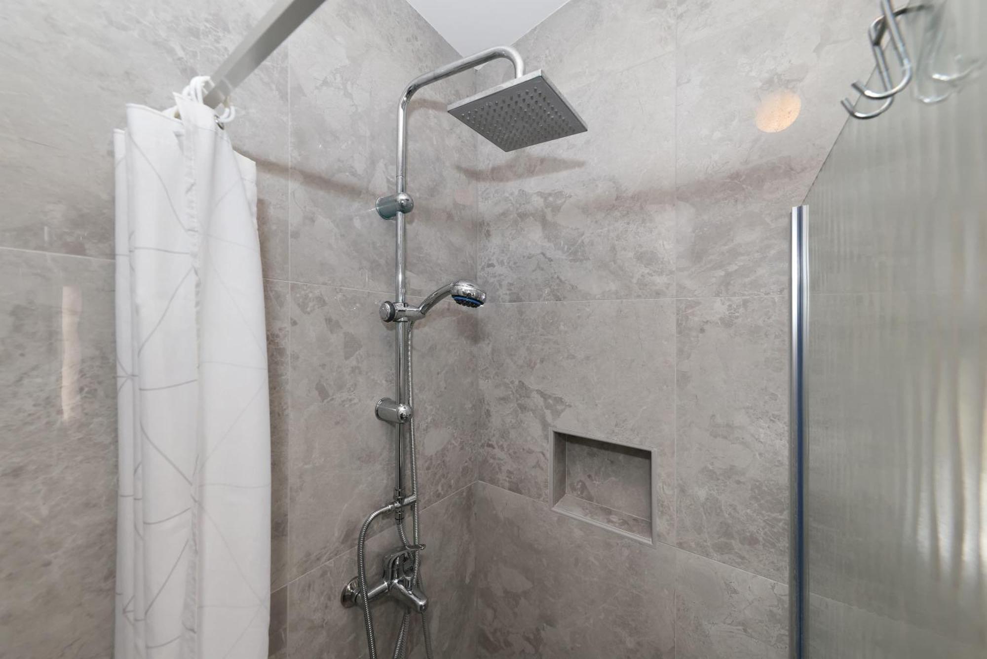 Apartments Rosini, 300M From The Beach With Shared Tavern And Bikes, Nin Exterior photo