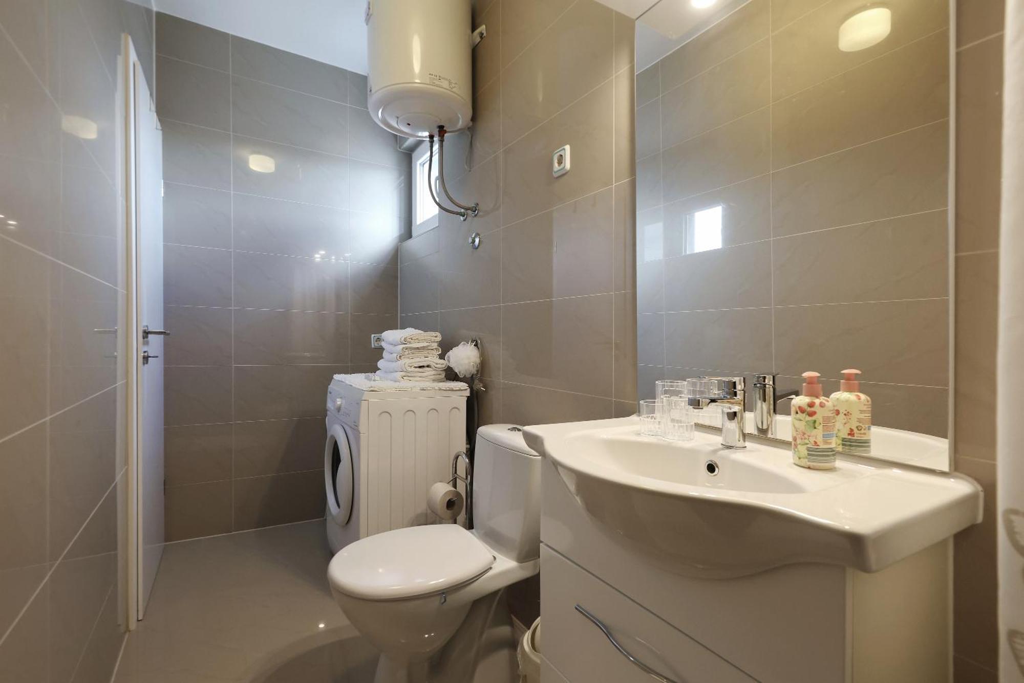 Apartments Rosini, 300M From The Beach With Shared Tavern And Bikes, Nin Exterior photo